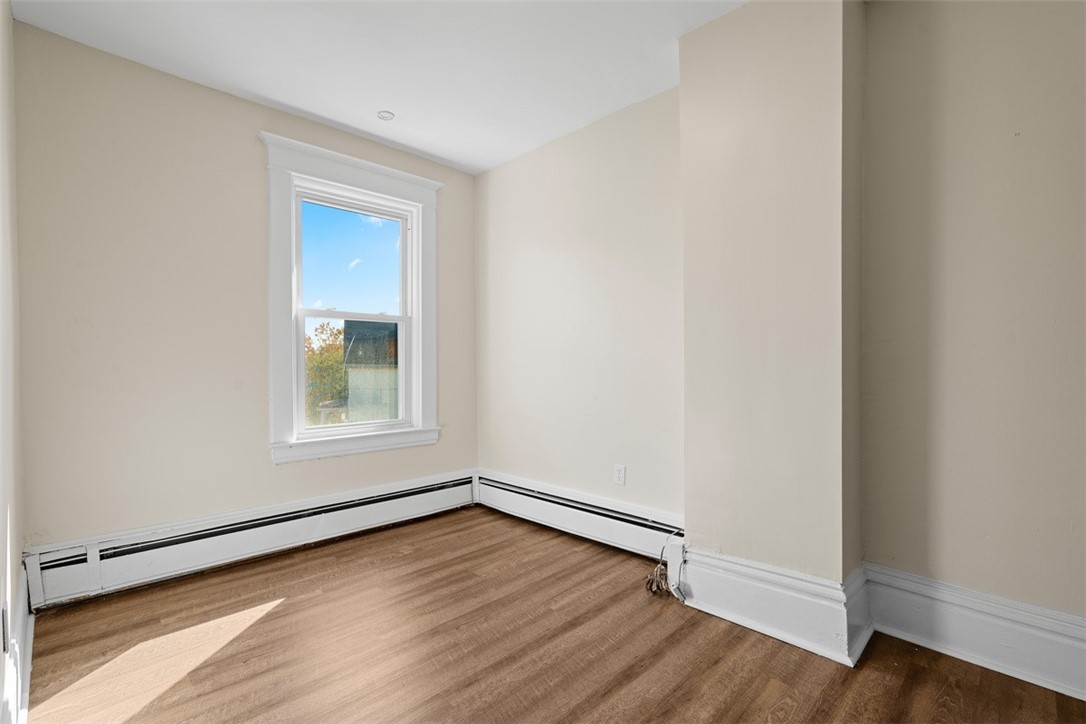 25 W Francis Ave