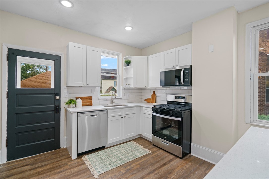 25 W Francis Ave
