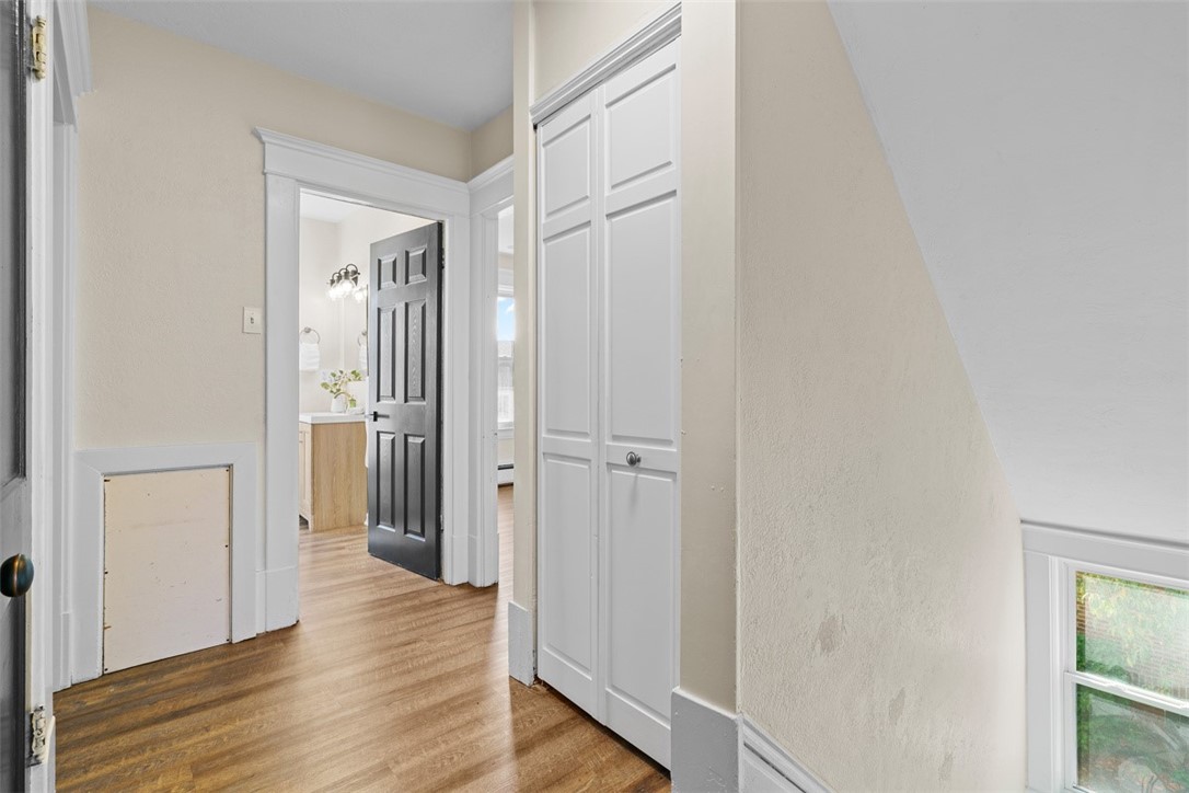 25 W Francis Ave