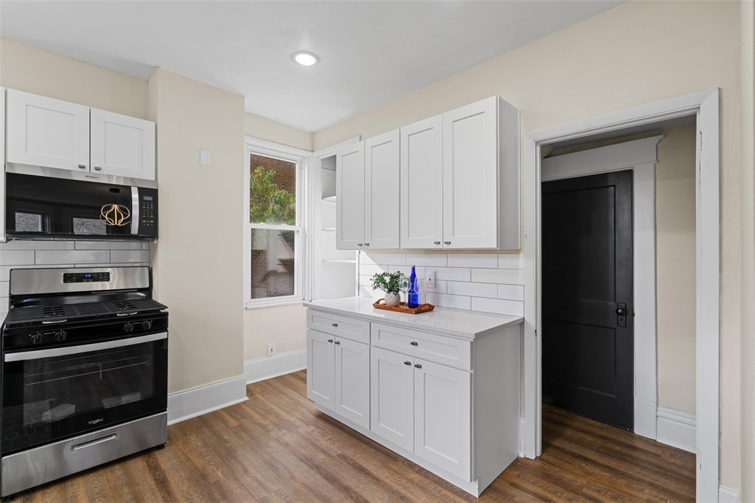 25 W Francis Ave