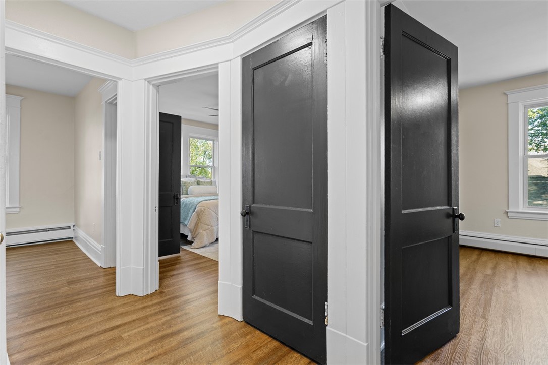 25 W Francis Ave