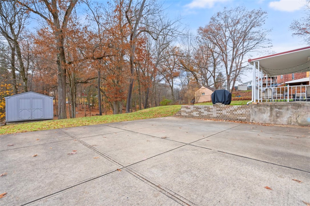 301 Amity Rd