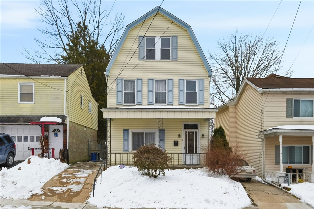 373 Copperfield Ave