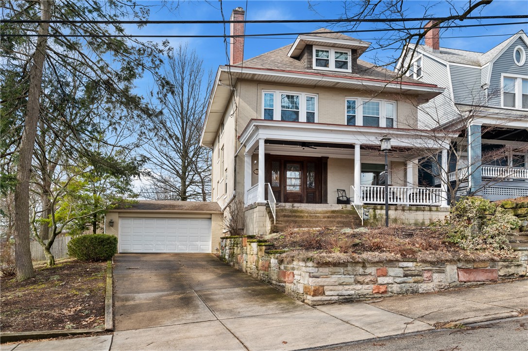 125 Dewey St