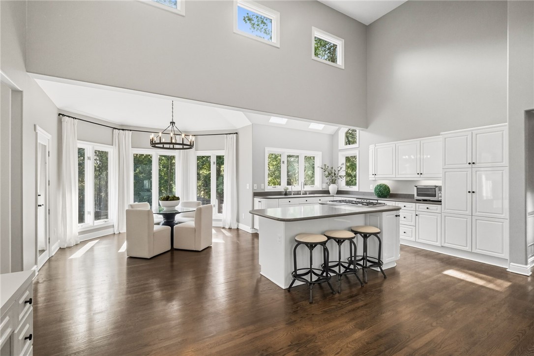 401 Acorn Ct