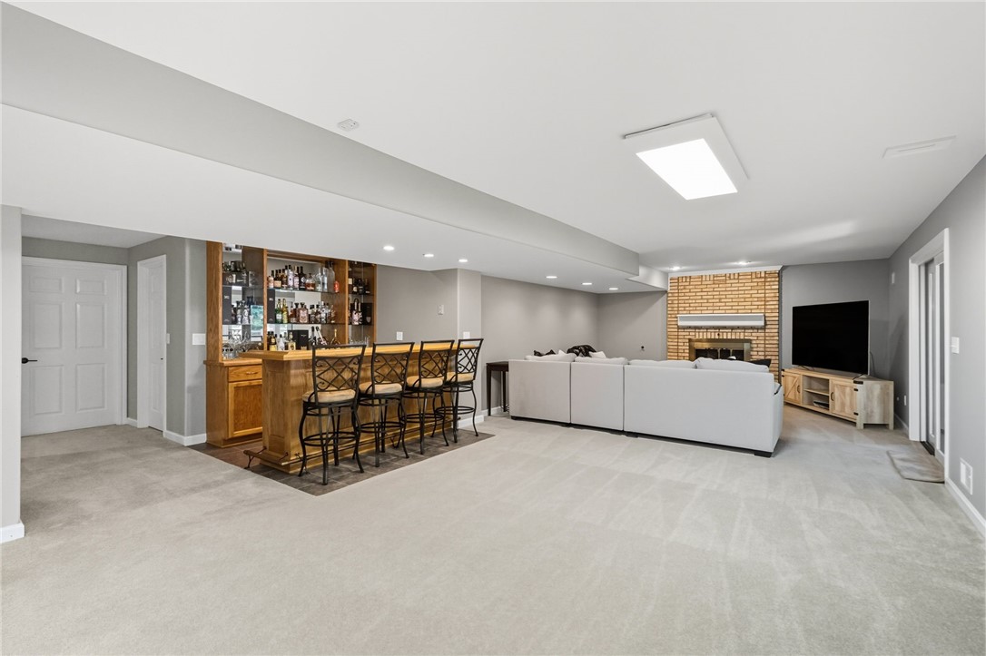 401 Acorn Ct
