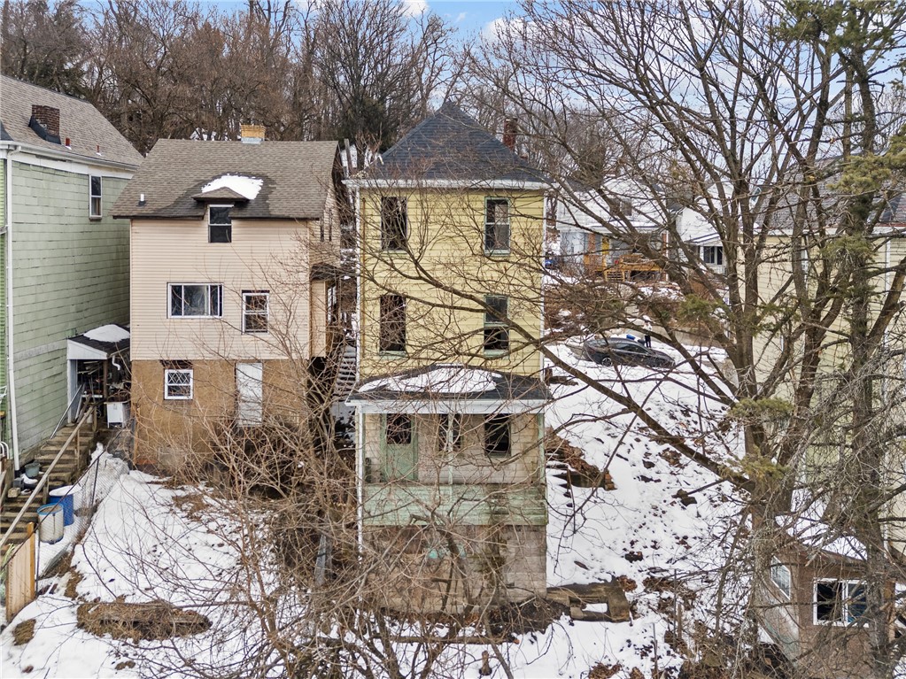 435 E Burgess St
