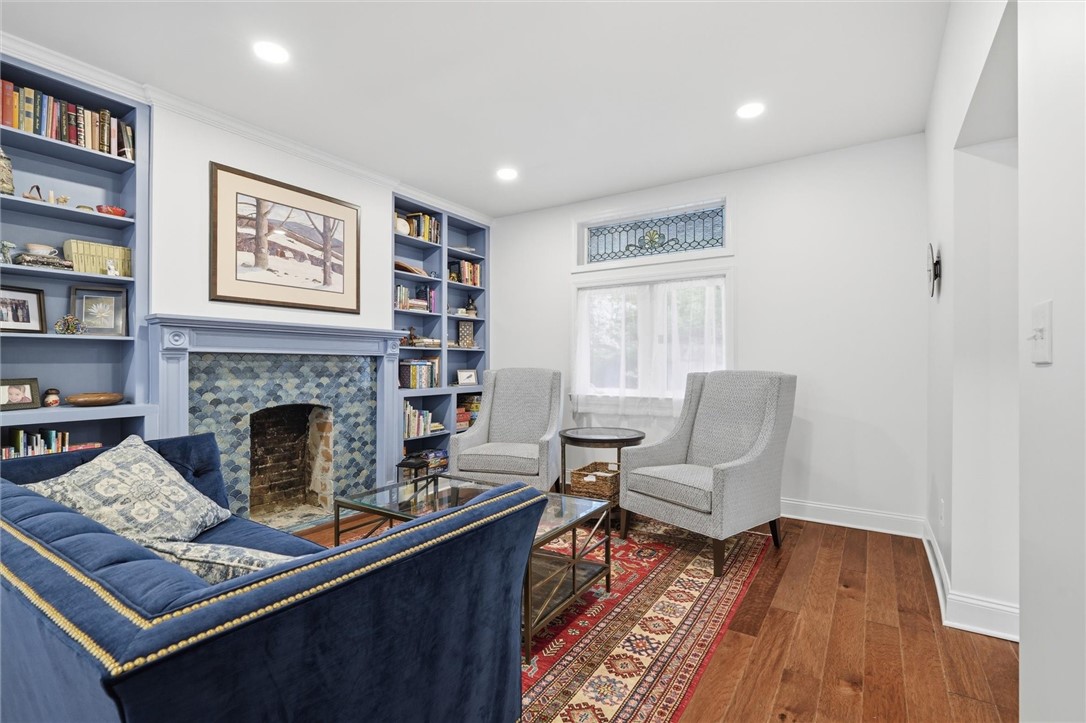 611 Greendale Ave
