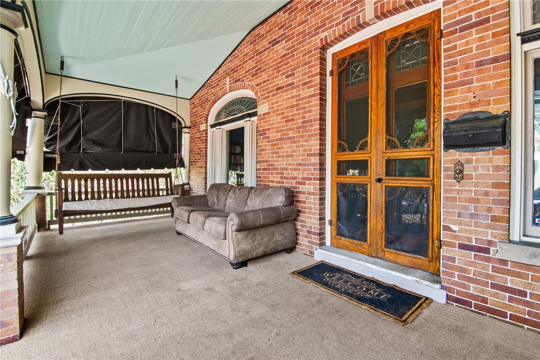 414 Whitney Ave
