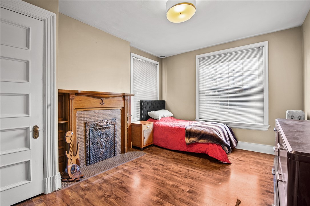 414 Whitney Ave