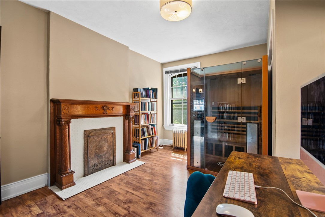 414 Whitney Ave