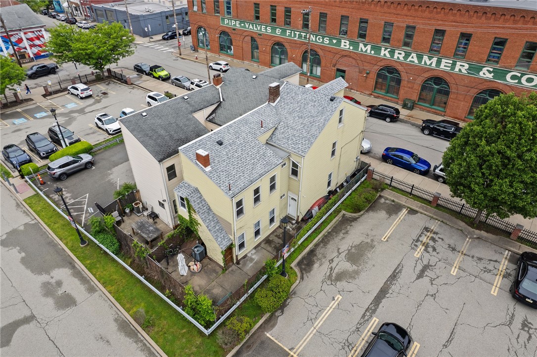 2016 Sidney St