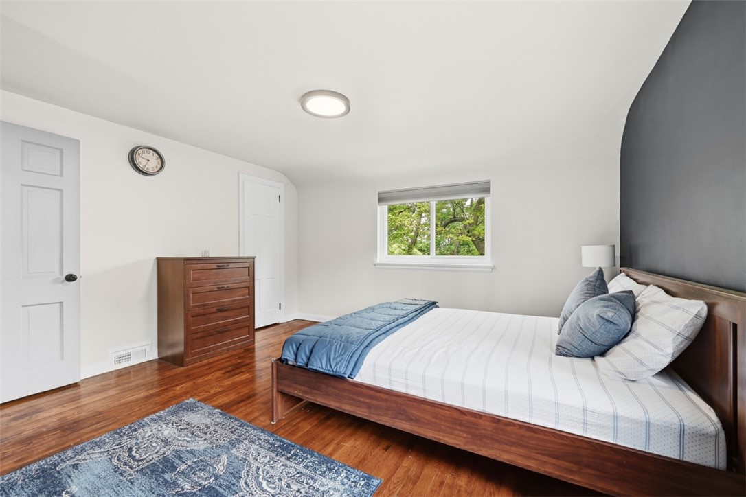 315 Woodside Rd