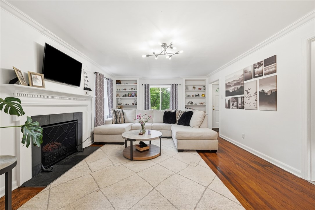315 Woodside Rd