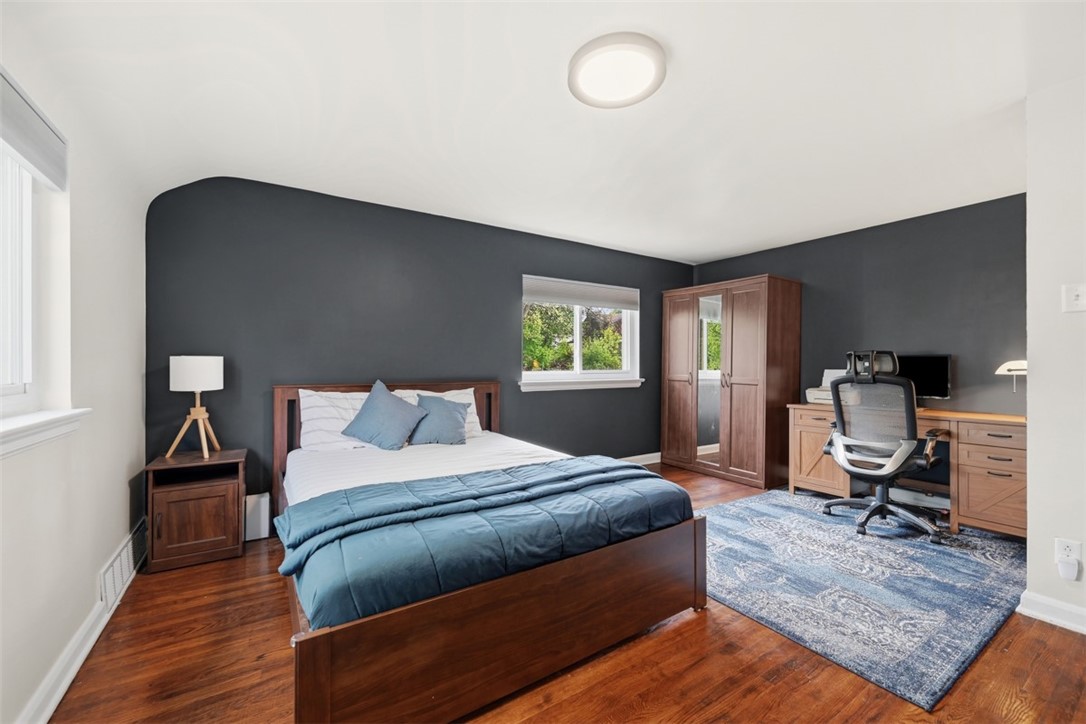 315 Woodside Rd