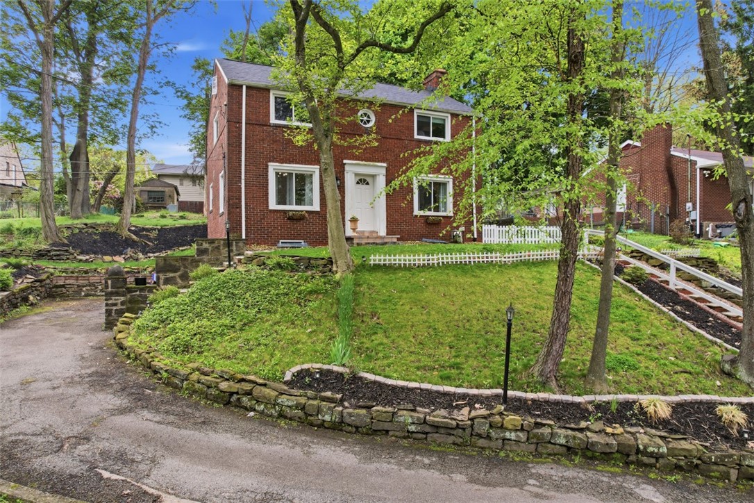 315 Woodside Rd