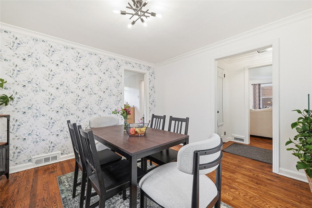 315 Woodside Rd