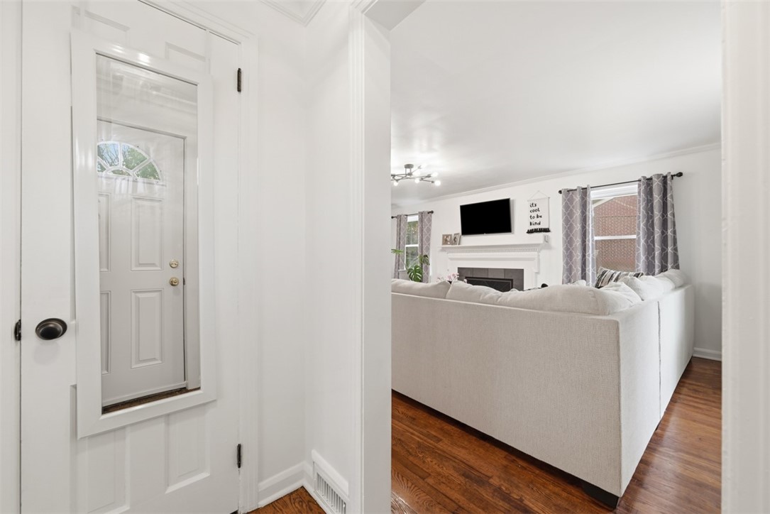 315 Woodside Rd
