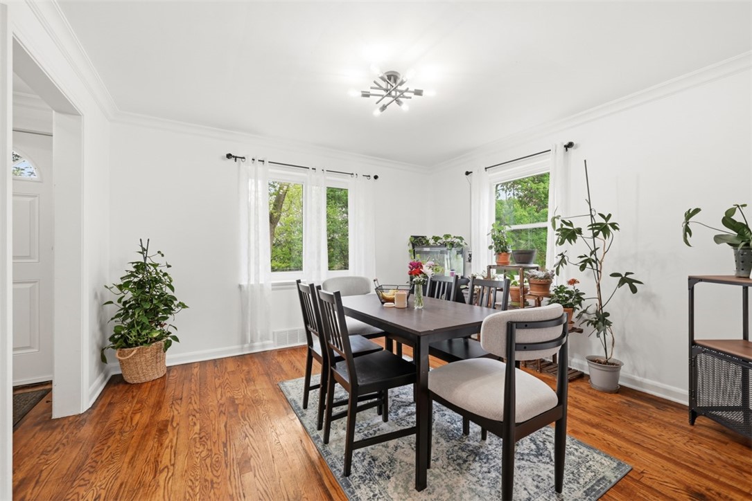 315 Woodside Rd