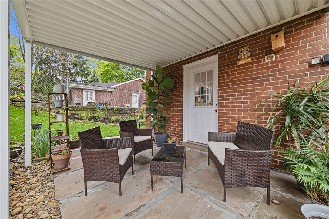 315 Woodside Rd