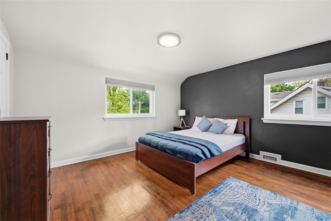 315 Woodside Rd