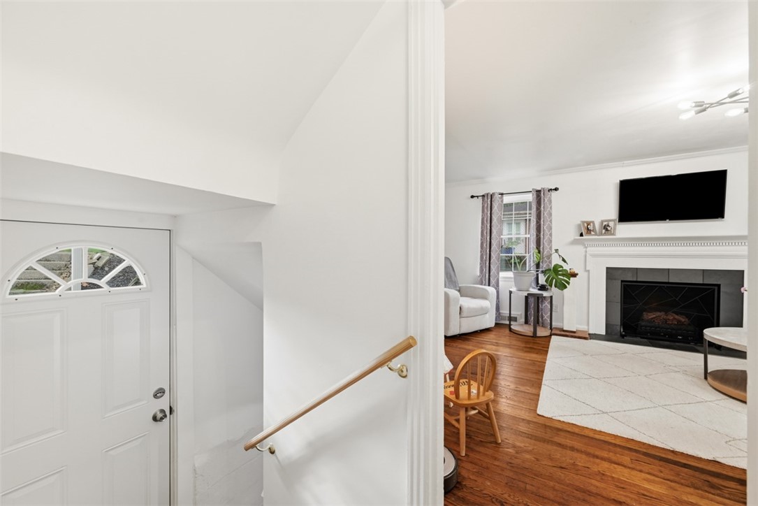 315 Woodside Rd