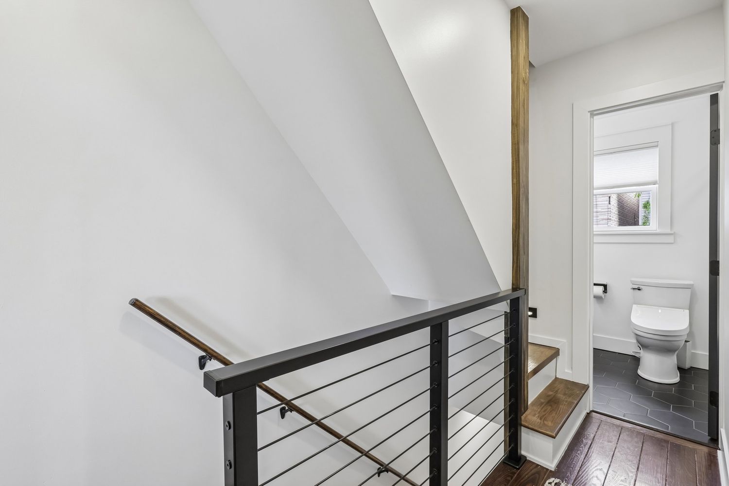 424 Orwell WAY