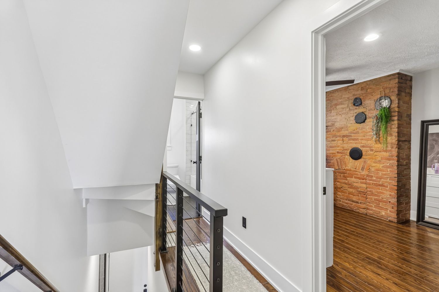 424 Orwell WAY