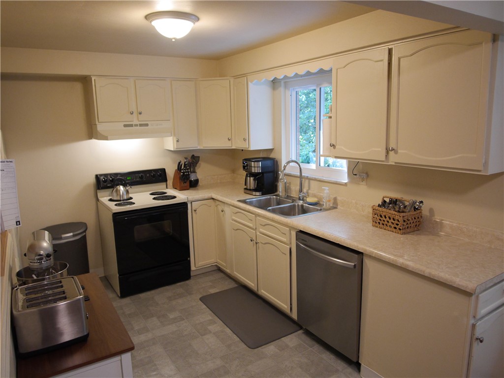146 Gaymor Dr