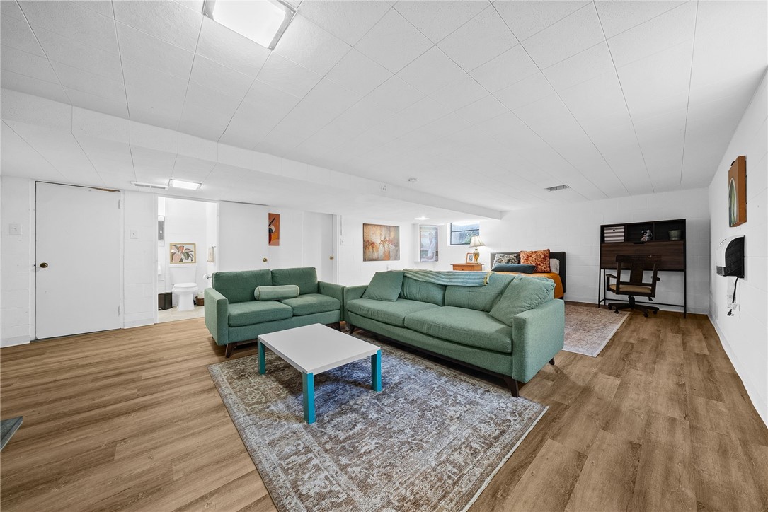 55 Lawrence St