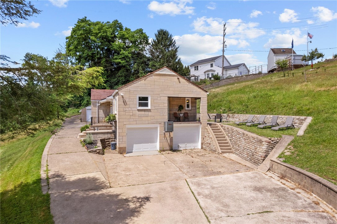 55 Lawrence St