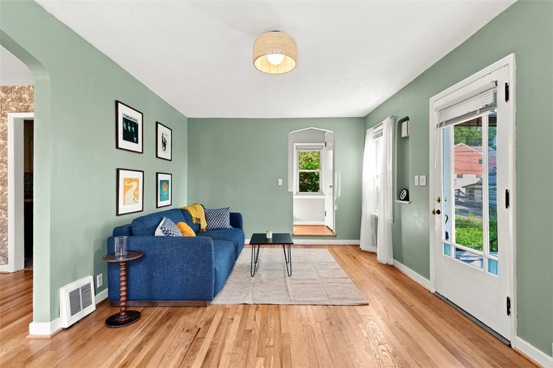 91 Brightwood Ave