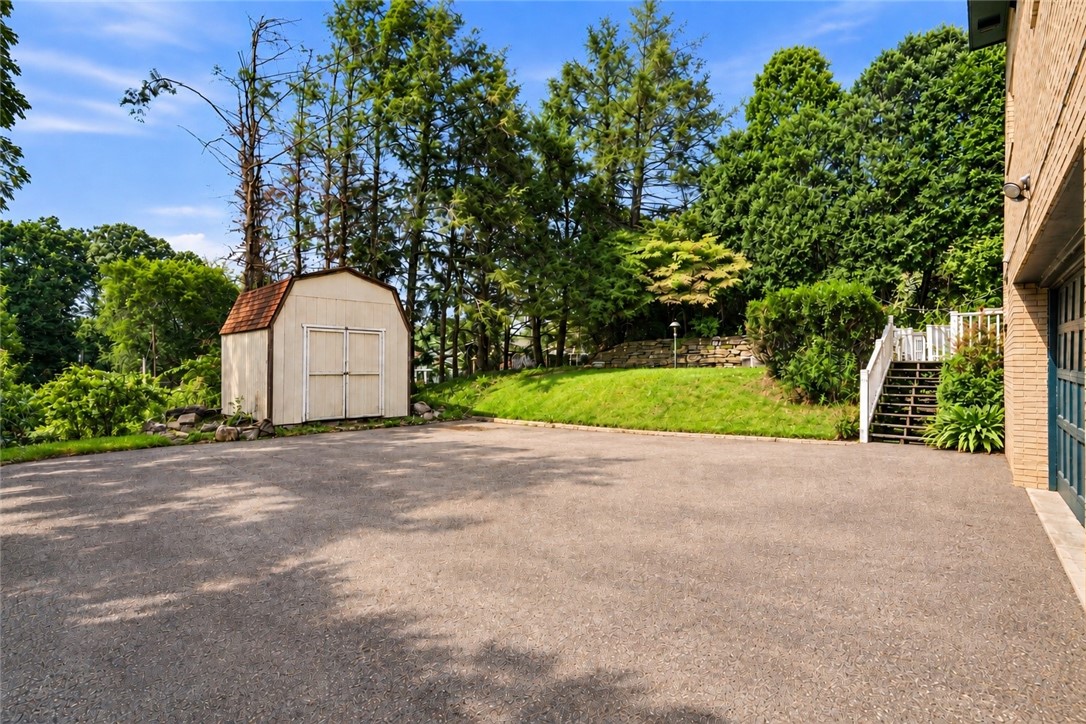 1320 Knollwood Dr