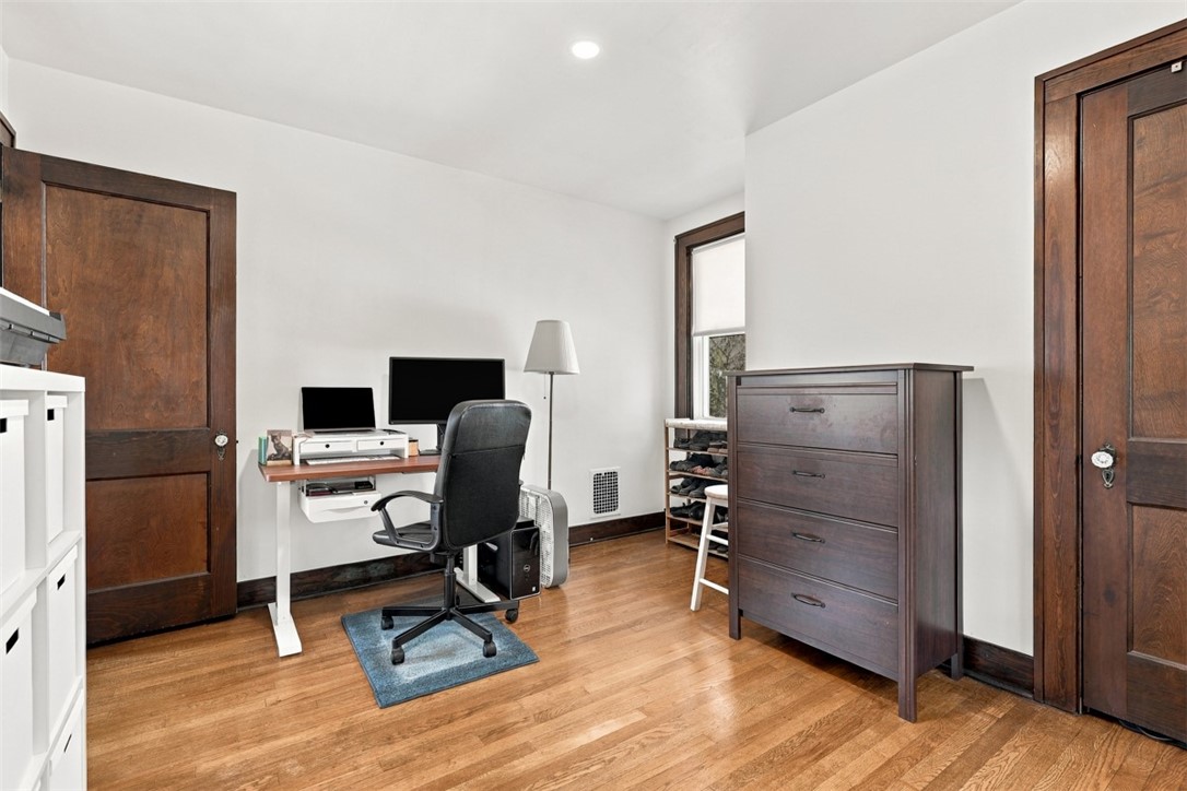 1332 Rutherford Ave