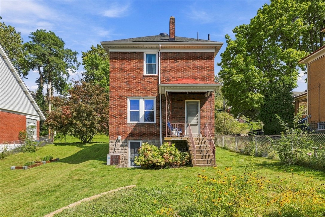 1332 Rutherford Ave