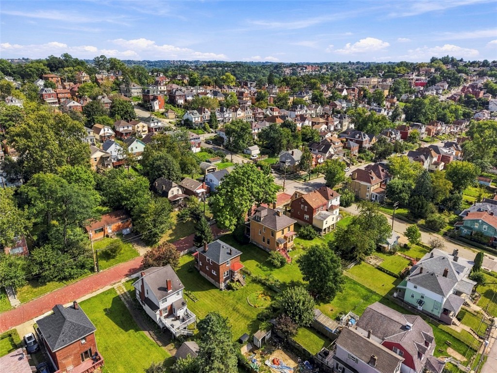 1332 Rutherford Ave