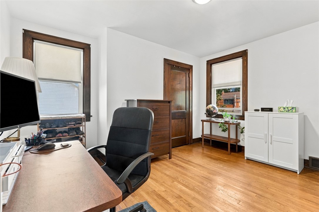 1332 Rutherford Ave