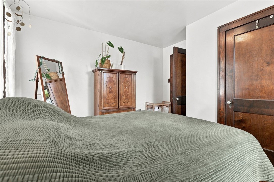 1332 Rutherford Ave