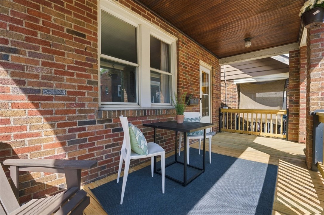 37 Bateman St