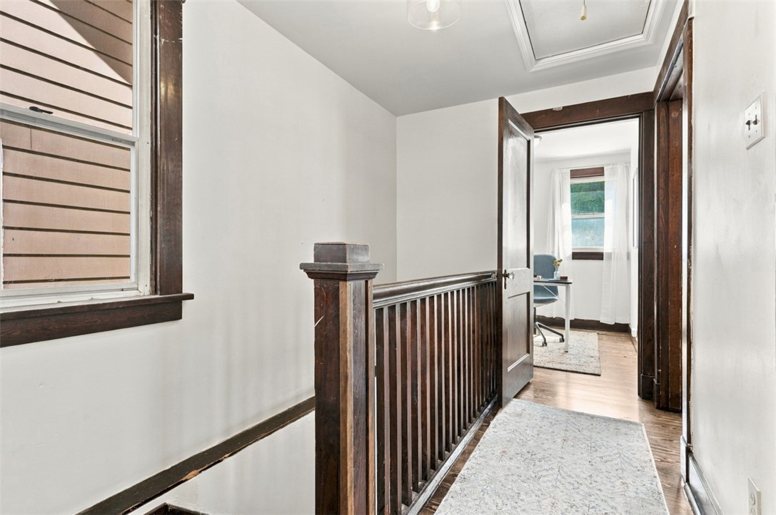 37 Bateman St