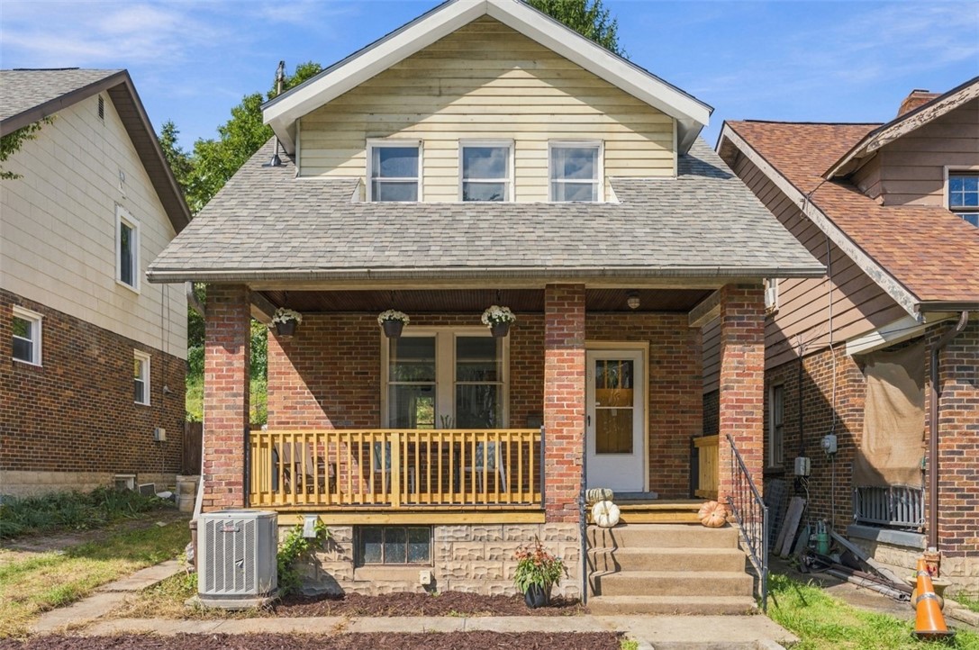 37 Bateman St