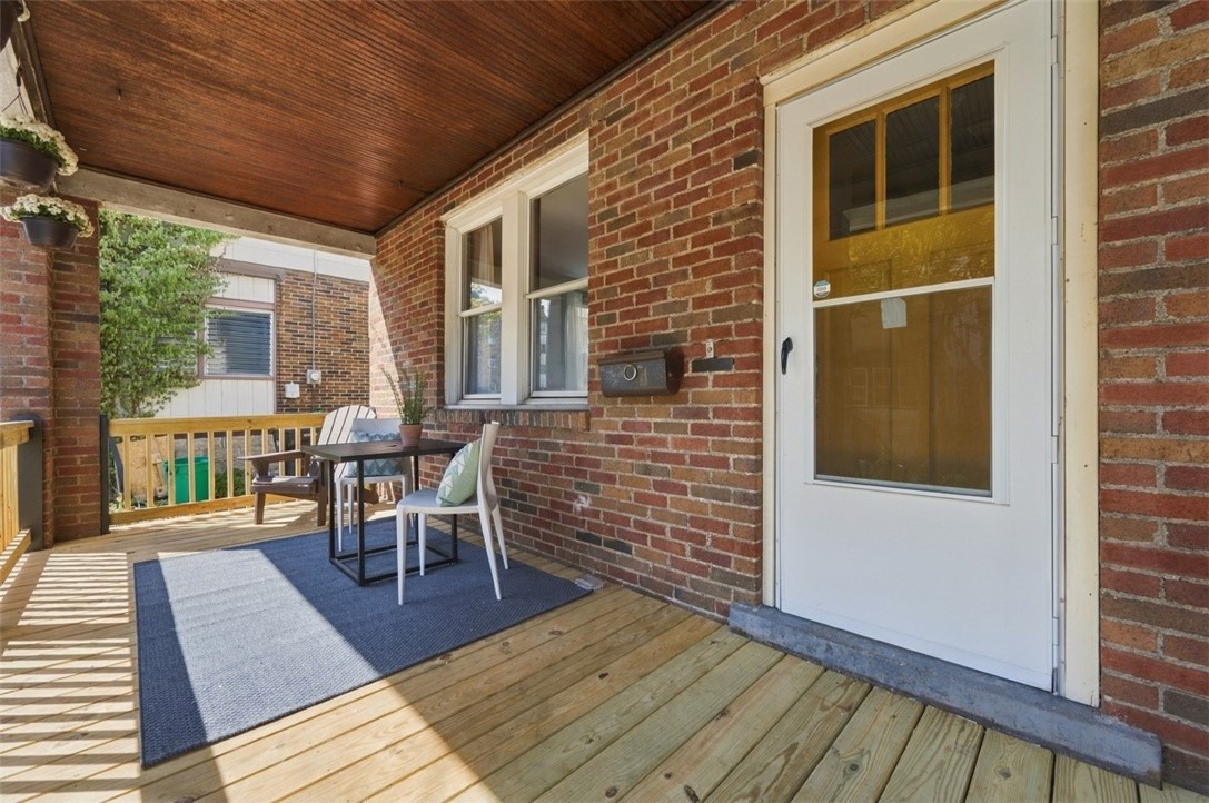 37 Bateman St