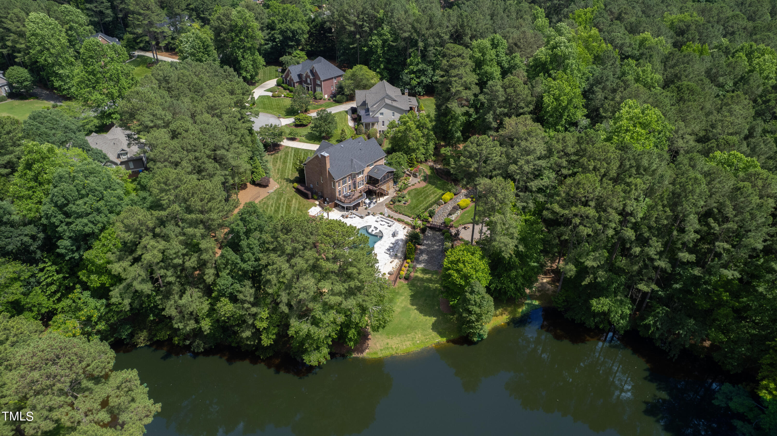 2105 Whirlabout Way