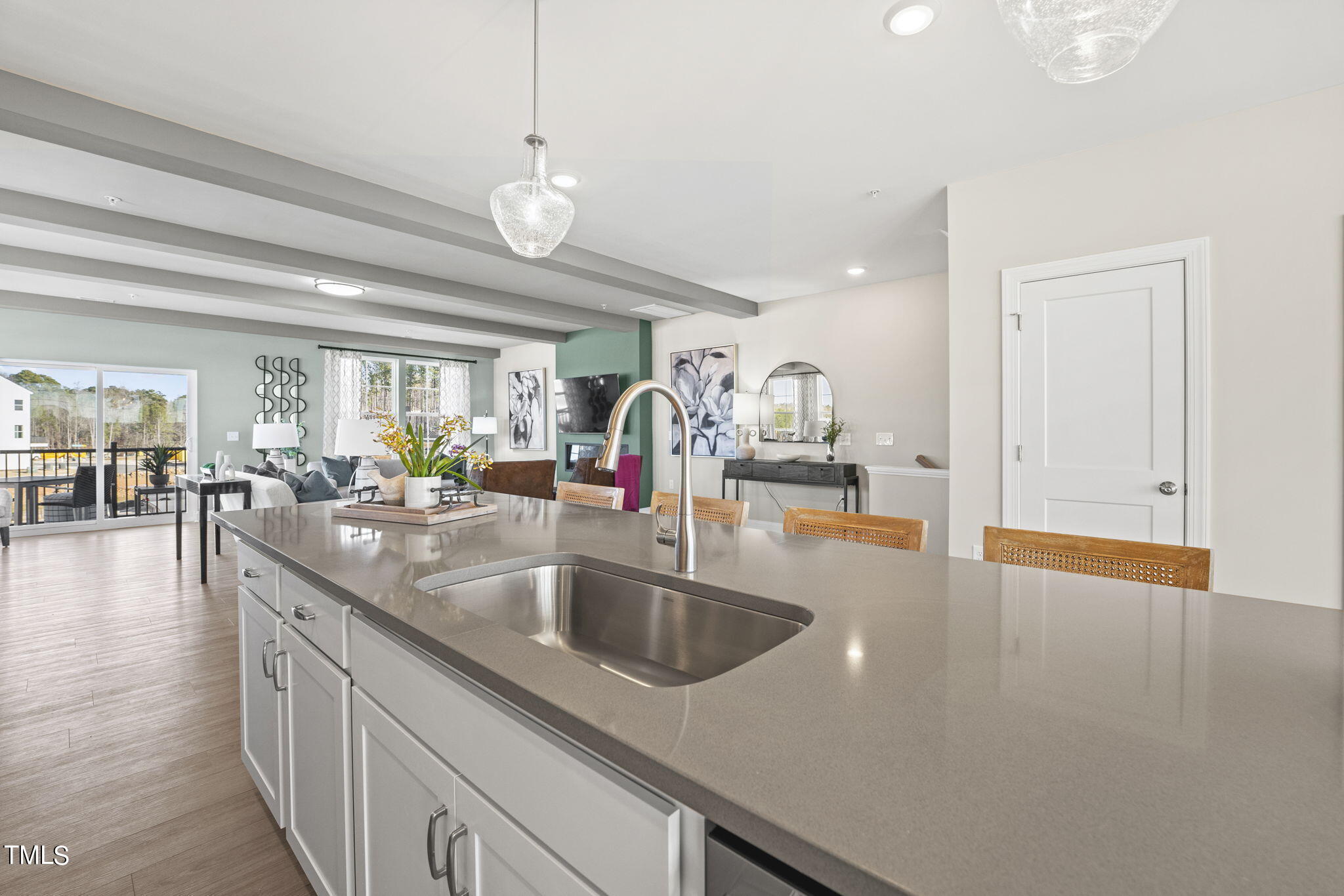 1213 S Blount Street # 201