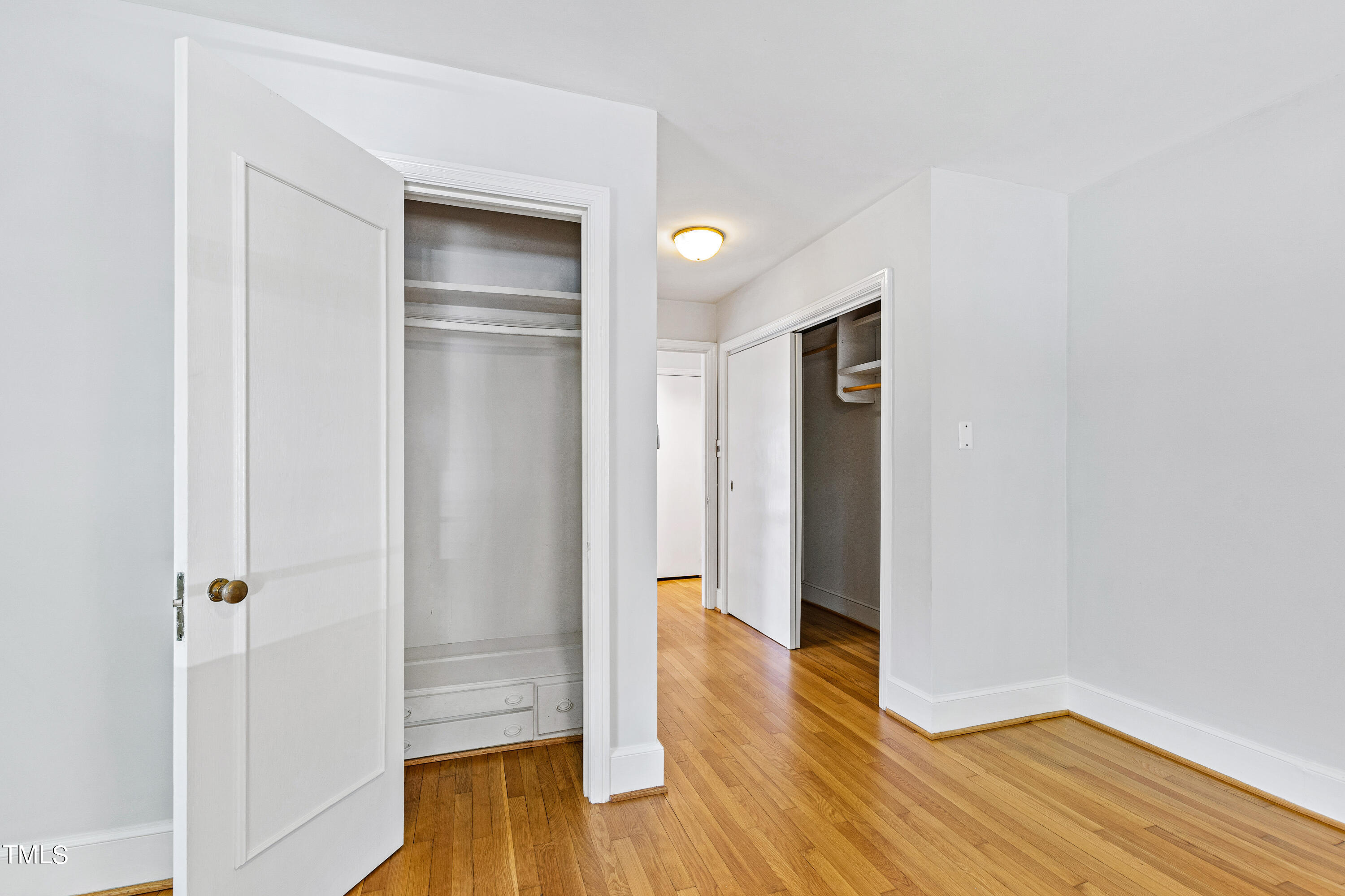 111 Hilton Avenue