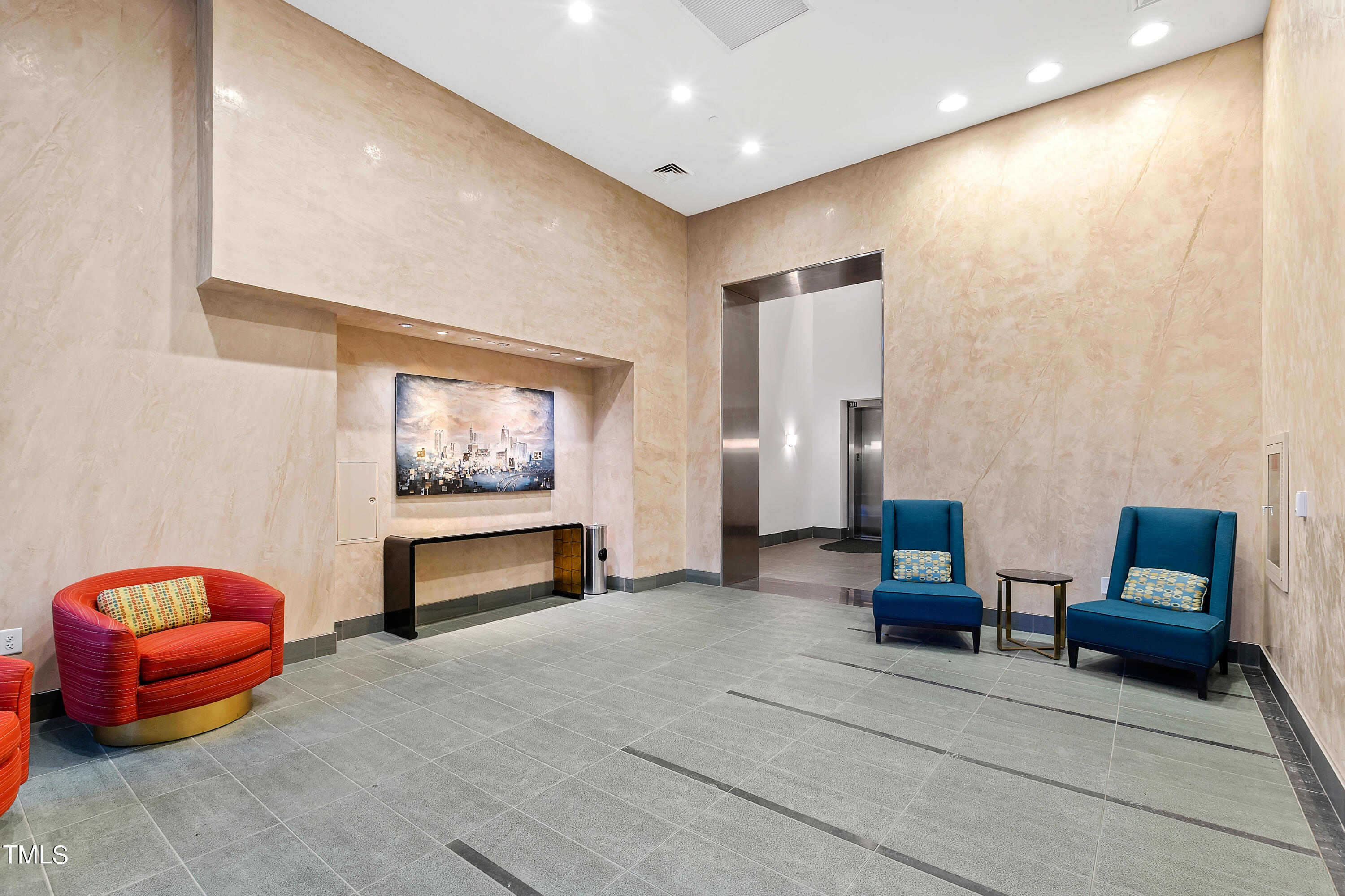 122 N Harrington Street # 1215