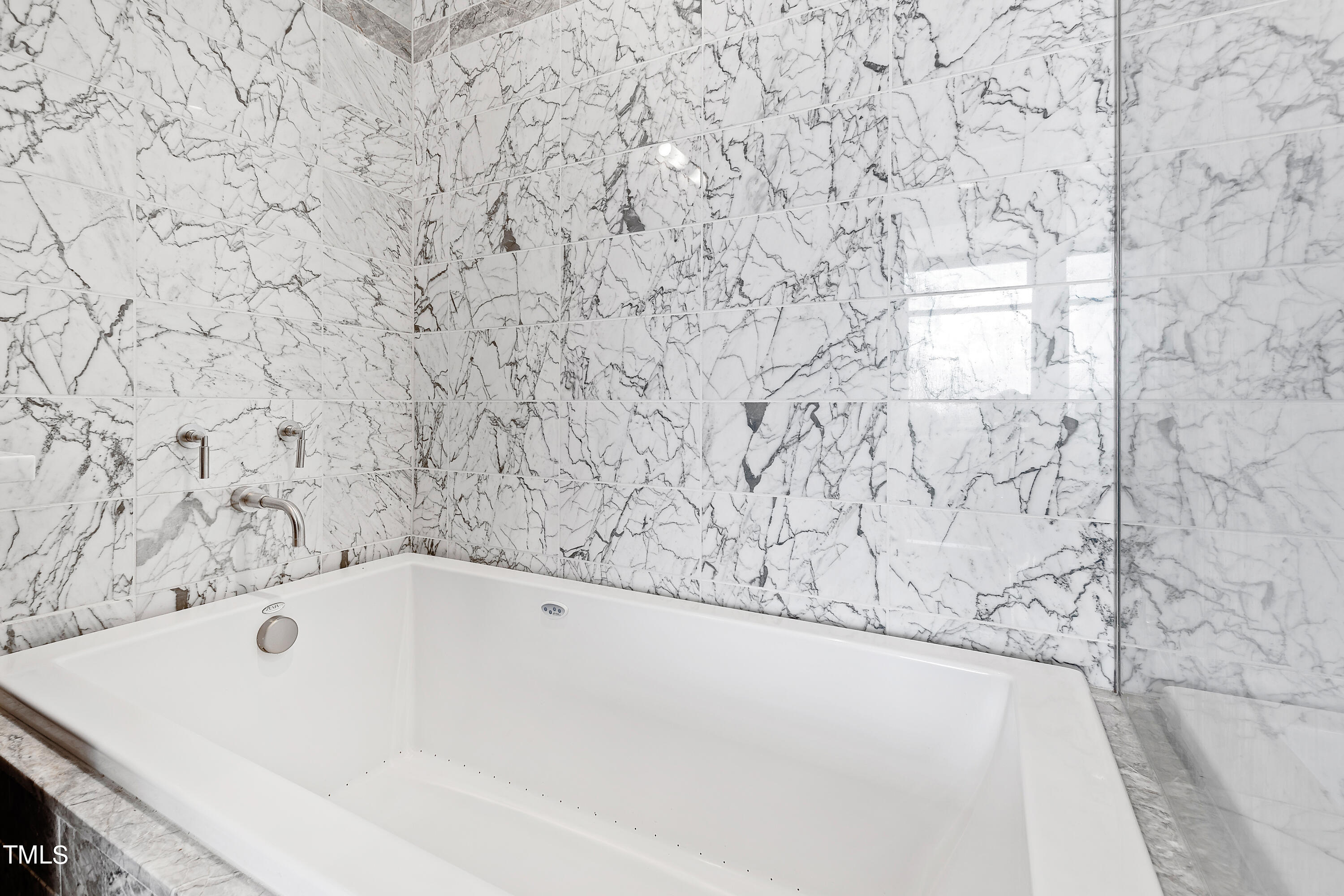 122 N Harrington Street # 1215