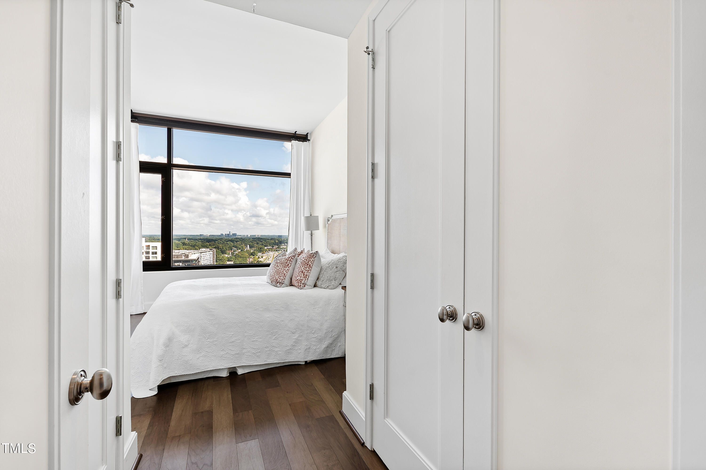 122 N Harrington Street # 1215