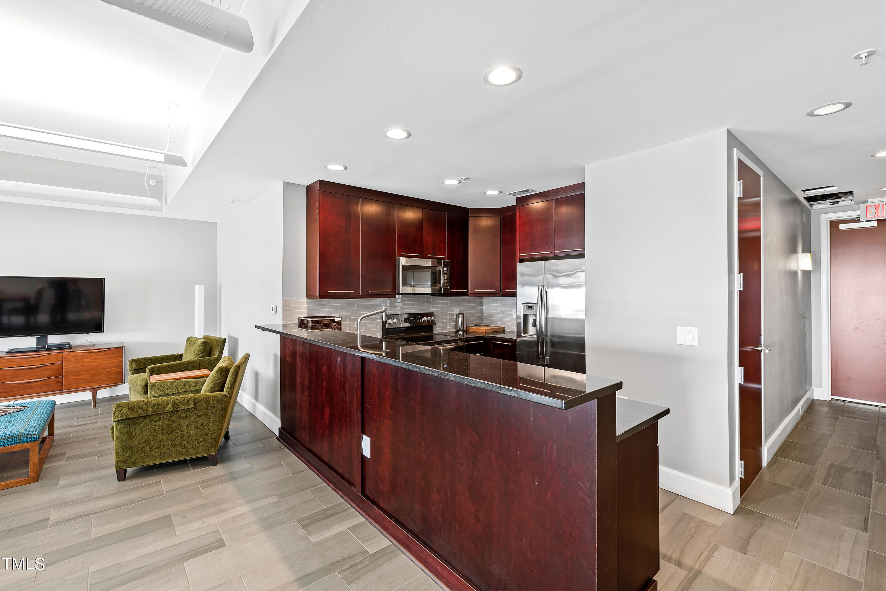 122 N Harrington Street # 1215
