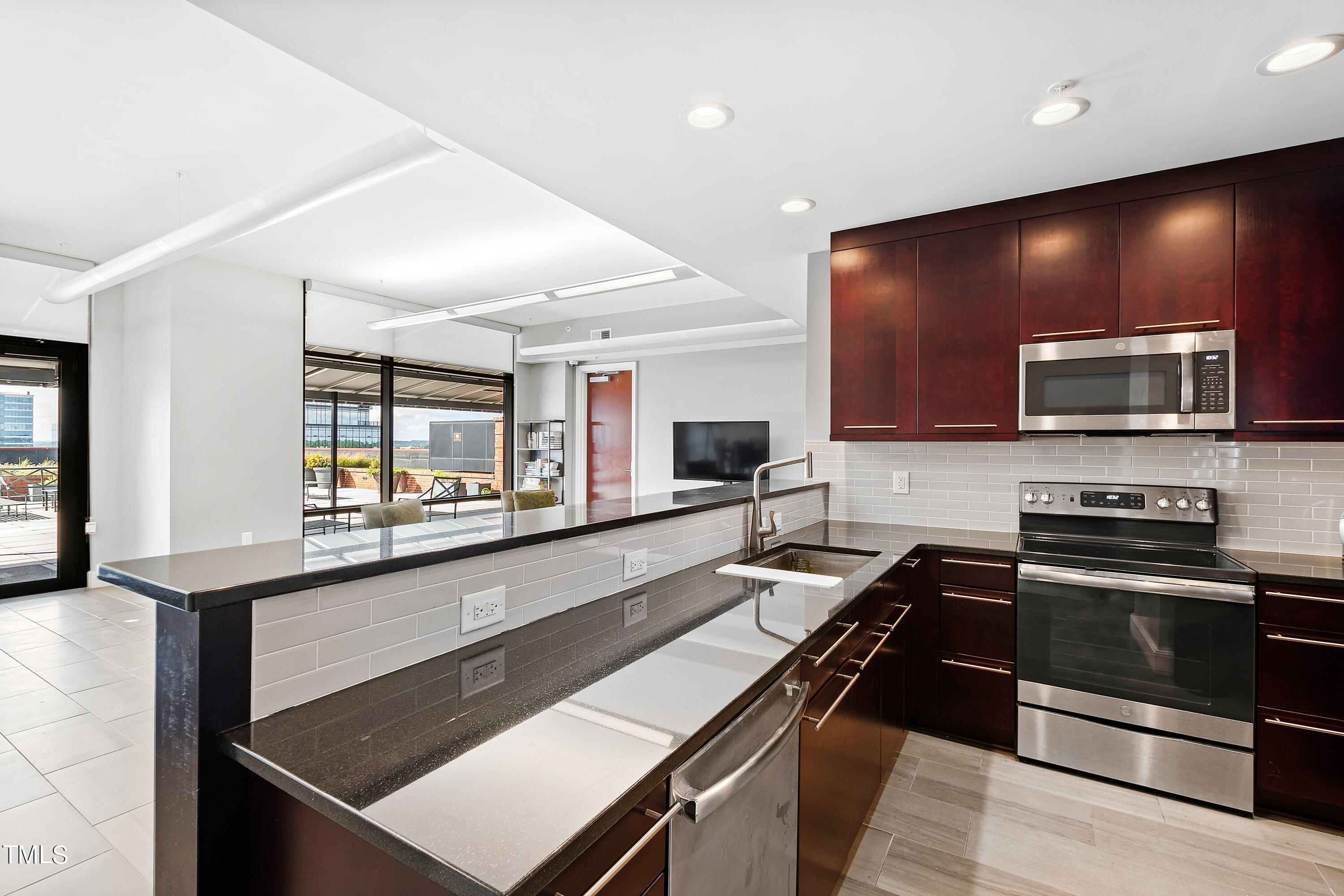 122 N Harrington Street # 1215